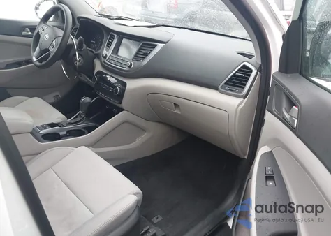 2018 Hyundai Tucson Sel z USA, uszkodzony, nr VIN KM8J3CA43JU743739